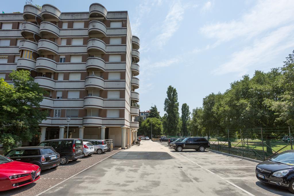 Bolognina Central Apartment ボローニャ エクステリア 写真